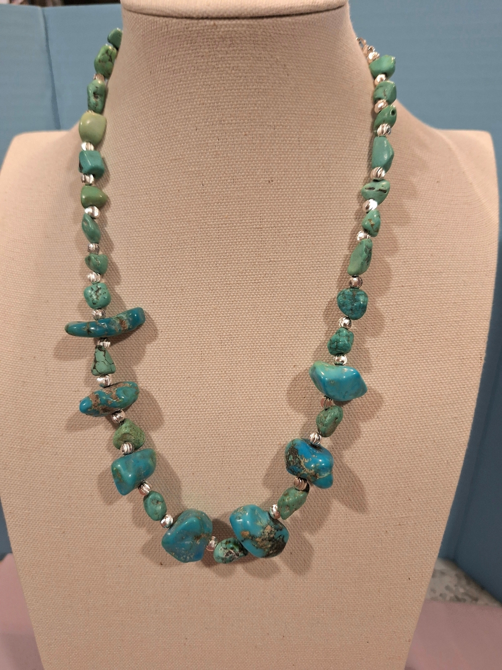 20 Inch Turquoise Nugget Necklace Silvertone Accents